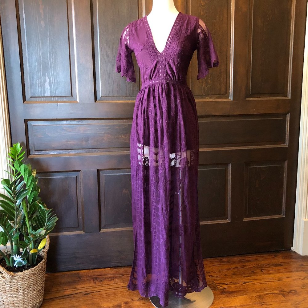 GB Gianni Bini Juniors Sz S Lace Romper Maxi Dress V-Neck Mulberry Purple Sheer